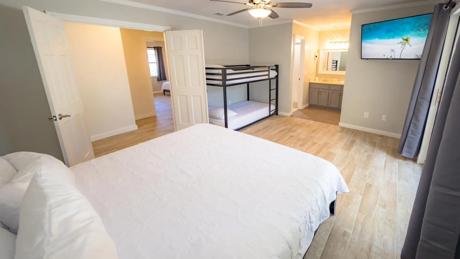 Panhandle Paradise, Heated Pool, Hot Tub, Mini & Disc Golf, Game Room Panama City Beach 0*,  United States