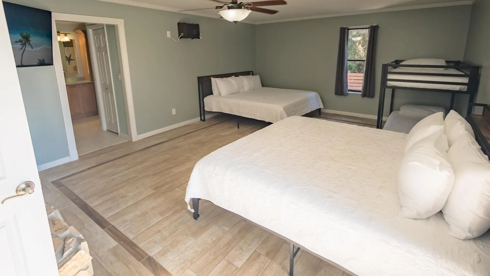 Panhandle Paradise, Heated Pool, Hot Tub, Mini & Disc Golf, Game Room Panama City Beach United States